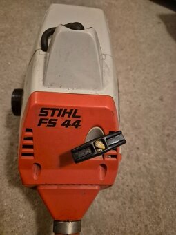 křovinořez Stihl FS44 - 2