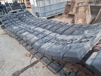 Bridgestone ocelové řetězy + gum.podložky JCB 86C,100C - 2