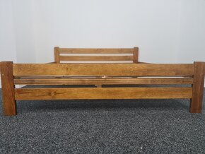 Prodám masiv Postel v Moření Dubu 140x200 zvýšená s roštem - 2