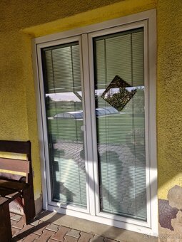 PRODÁM PLASTOVÉ DVEŘE - 2