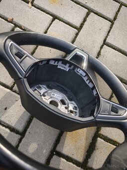Tříramenný multifukční volant Škoda Octavia 3 - 2