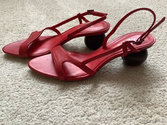 Letní boty - sandály - nazouváky zn. ZARA - 2