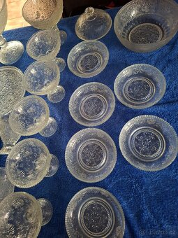 Velká sada lisované sklo - 2