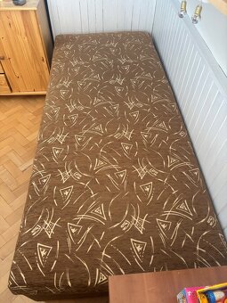 Čalouněná válenda - 2