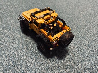 Lego Technic Jeep Wrangler - 2