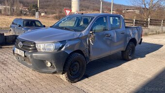 Toyota Hilux 2.4 - 2