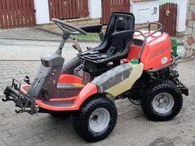 Prodám traktor HUSQVARNA - 2