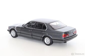BMW 730i E32 1986 1/18 Minichamps - 2
