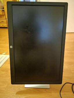 HP monitory - 2