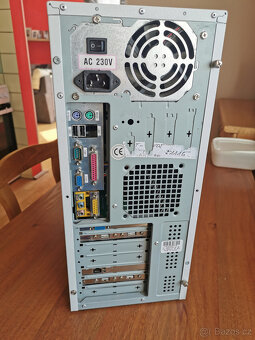 retroPC bedna Intel Pentium III 800EMHz... - 2