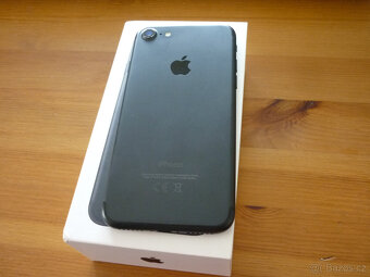 Apple iPhone 7 128GB Black - 2
