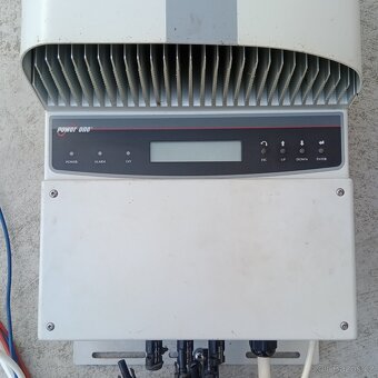 Prodám FVE střídač 5 kW - 2