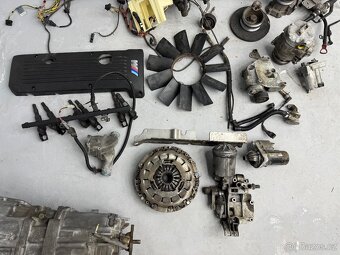 BMW E46 M3 S54B32 motorové dily - 2