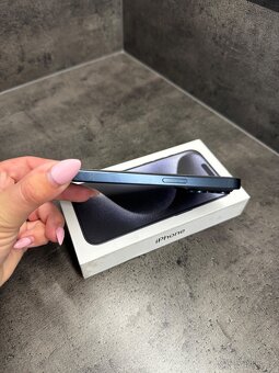 iPhone 15 Pro blue titanium 128GB - 2
