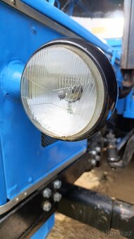 Přední světla Zetor URI - 2
