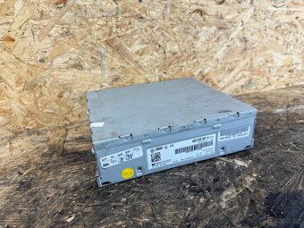 ŘÍDICÍ JEDNOTKA RADIA 4G0035061A - 2
