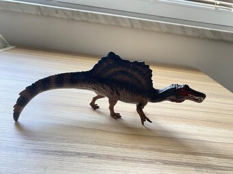 Velky dinosaurus Spinosaurus Schleich - 2