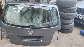 VW TOURAN 2005 PÁTÉ DVEŘE - 2