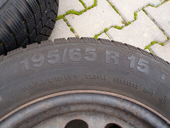 Prodám zimní pneumatiky s disky 195/65R15 - 2
