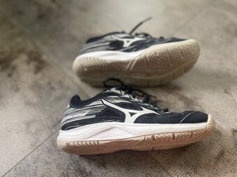 Sálová obuv Mizuno 35 - 2