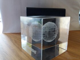 Skleněné těžítko - kostka - zeměkoule - reklamní - 2