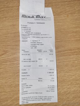 PS4 PRO 1TB příslušenství + vyčištěný - 2