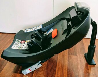 Autosedačka Cybex Aton 5 + ISOFIX základna - 2