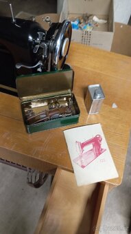 Šicí stroj - 2
