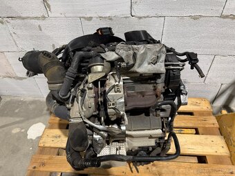 Kompletní motor 2,0 TDI CRLB VW Passat B8 2016 110KW - 2