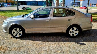 Octavia II 1,9 tdi 77Kw,TOP STAV. - 2