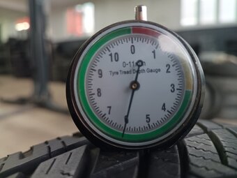 205/45 R17 TRACMAX (2120) - 2