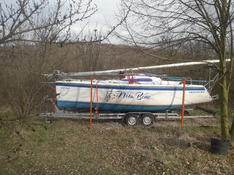 Kajutová sportovní plachetnice Twister 800 - 2