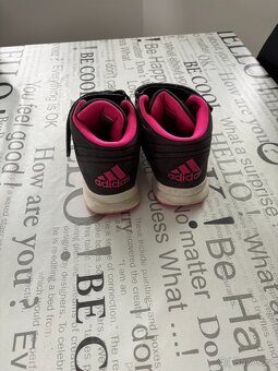 Dětské kotníkové boty Adidas, vel.32 - 2