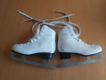 Dívčí brusle 35 - 2