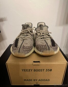 Adidas Yeezy Boost - 2