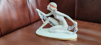 Art Deco soška - 2