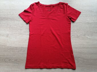 DÁMSKÉ ( DÍVČÍ) OBLEČENÍ - 2