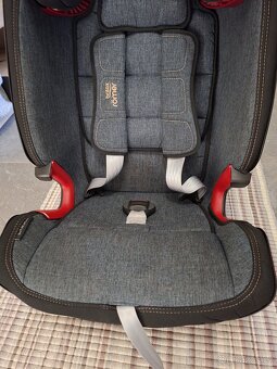 Britax Römer Advanzafix IV - 2