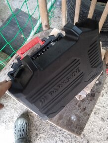 Pneumaticky razak - 2