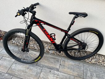 Horské kolo Giant XTC 29” karbon - 2