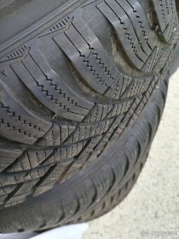 Zimni pneu+plechové disky 5x114.3 nissan - 2