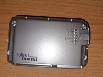 Fujitsu Siemens Card Reader 6v1 retro čtečka karet - 2