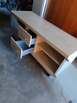 Tv stolek - 2