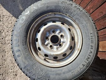 Hyundai H1 rok 2000 - disky s letními pneumatikami 195 R14C - 2