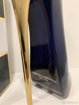 Parfém carolina herrera - 2