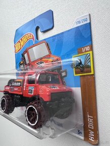 Hot Wheels MB unimog 1300L - 2