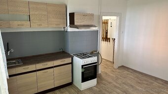 Pronajmu byt 2+1, 45 m² – Cheb (Riegerova 16) - 2