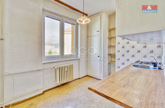 Prodej bytu 3+1, 67 m², Klášterec nad Ohří, ul. V. Řezáče - 2