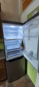 Lednice s mrazákem SAMSUNG 321 l - stříbrná - 2