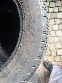 Univerzální pneu 235/55/17 - 2